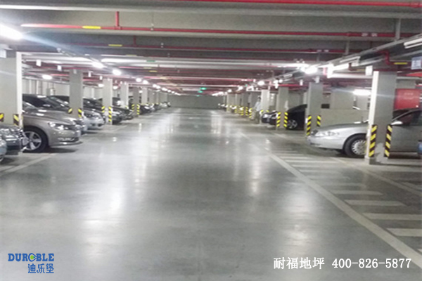 停車場(chǎng)地面