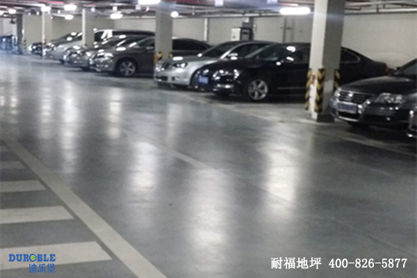 停車場(chǎng)地面