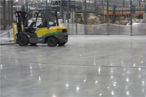 甲類倉庫地面 甲類倉庫地面