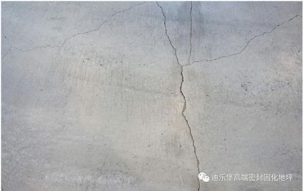 混凝土地坪裂縫 混凝土地坪裂縫